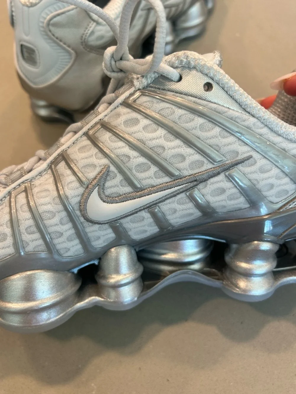 Nike Shox TL Metallic Silver Trainer 
*NEVER WORN* - Picture 6 of 7